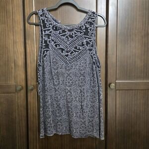 Gimmicks By BKE Acid Wash Lace‎ Cutout Medallion Print Open Slit Black Tank M